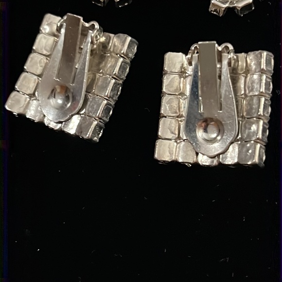 Two pairs Vtg Rhinestone/crystal Sliver Tone clip on Earrings - Picture 6 of 10